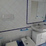 Pentalocale Con Piscina E Incluse Taunus Vacanze Girasoli Apartment *