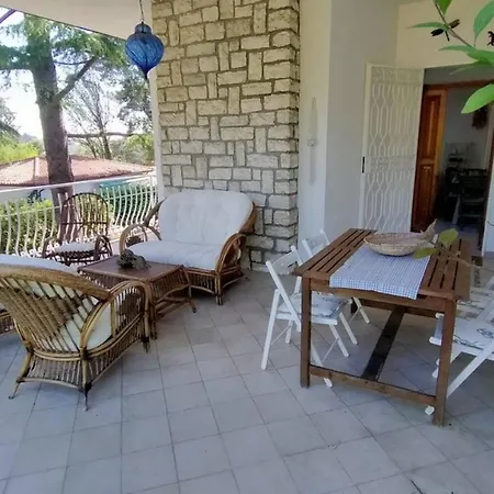 Villa Pentalocale Con Piscina E Spiaggia Incluse Taunus Vacanze Villa Girasoli * 努马纳