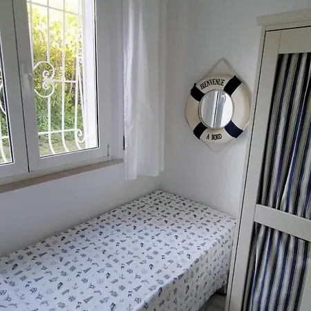 Villa Pentalocale Con Piscina E Spiaggia Incluse Taunus Vacanze Villa Girasoli *