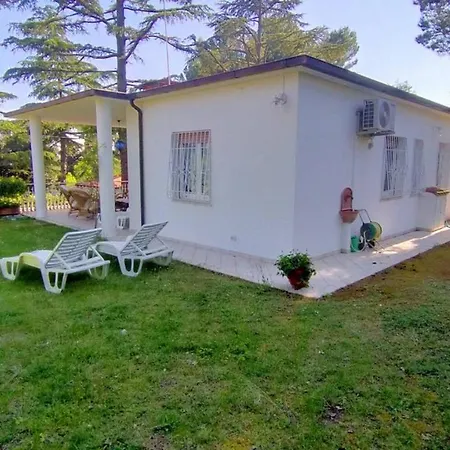 Villa Pentalocale Con Piscina E Spiaggia Incluse Taunus Vacanze Villa Girasoli * 努马纳