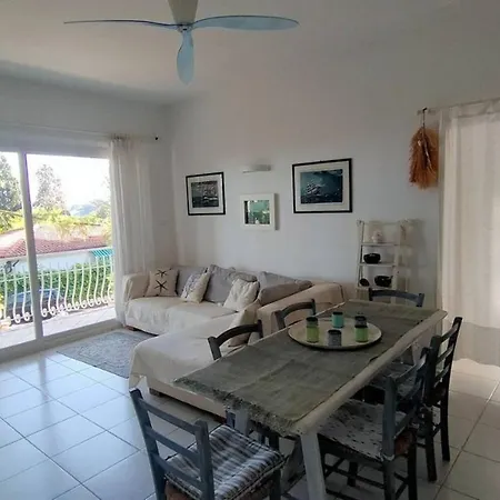 Villa Pentalocale Con Piscina E Spiaggia Incluse Taunus Vacanze Villa Girasoli *