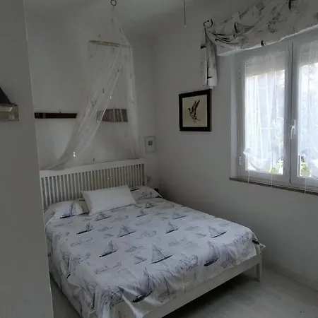 Villa Pentalocale Con Piscina E Spiaggia Incluse Taunus Vacanze Villa Girasoli 努马纳