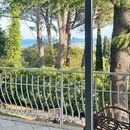 Villa Pentalocale Con Piscina E Spiaggia Incluse Taunus Vacanze Villa Girasoli 公寓